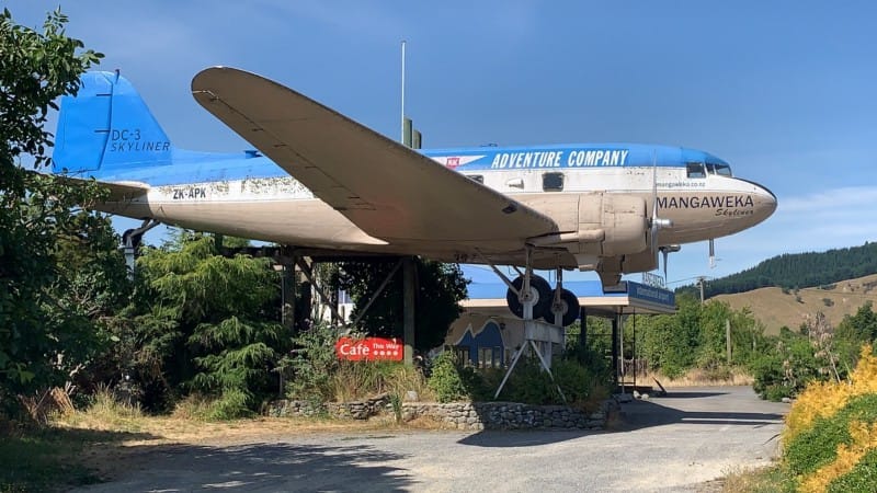 Abandoned DC3 at _Mangaweka International Airport_